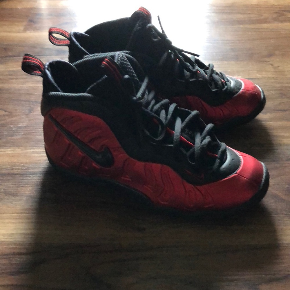 Red Nike Foamposite - Picture 1 of 2